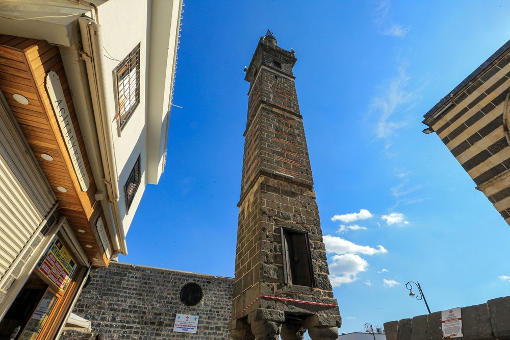 Diyarbakır'da tespit yapılan 606 tescilli yapıdan 4'ü ağır, 30'u ise orta hasarlı - 11