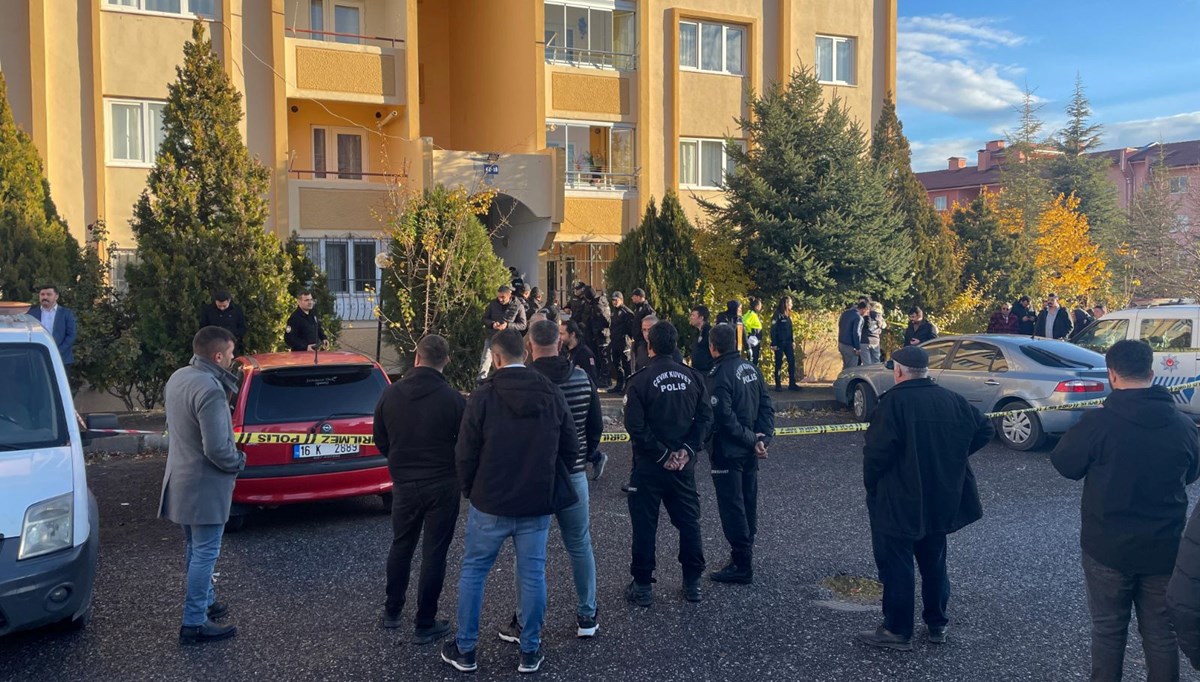 İki sevgili apartman dairesinde ölü bulundu İki sevgili apartman dairesinde ölü bulundu