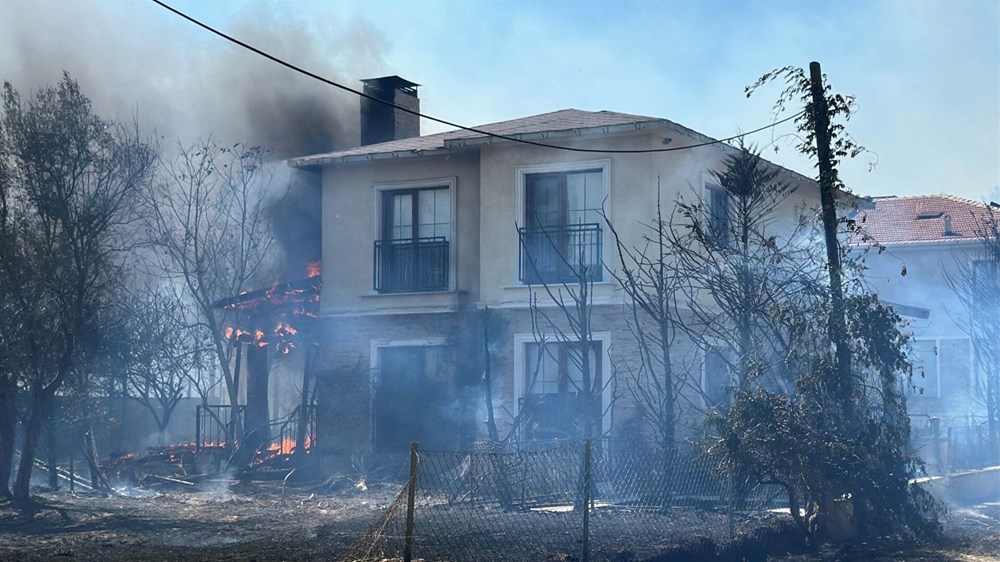 Çanakkale ve Edirne'deki yangınlar büyüdü: Evler ve araçlar zarar gördü, çok sayıda tahliye var - 6