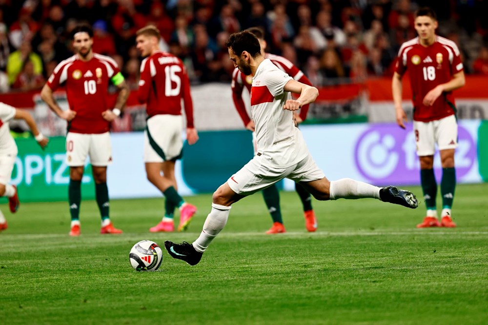 A Milli Takım, Macaristan'ı 3 golle devirdi ve A Ligi'ne yükseldi - 8