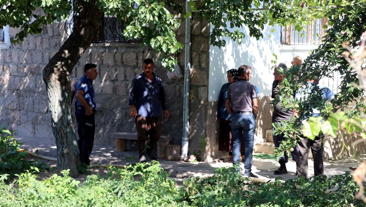 Tartıştığı kardeşini tabancayla vurdu Tartıştığı kardeşini tabancayla vurdu