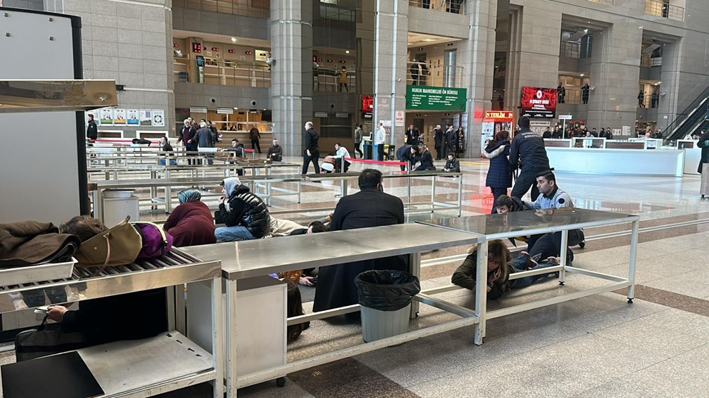 Çağlayan Adliyesi'nde polis noktasına silahlı saldırı: 2 ölü, 3 yaralı - 3