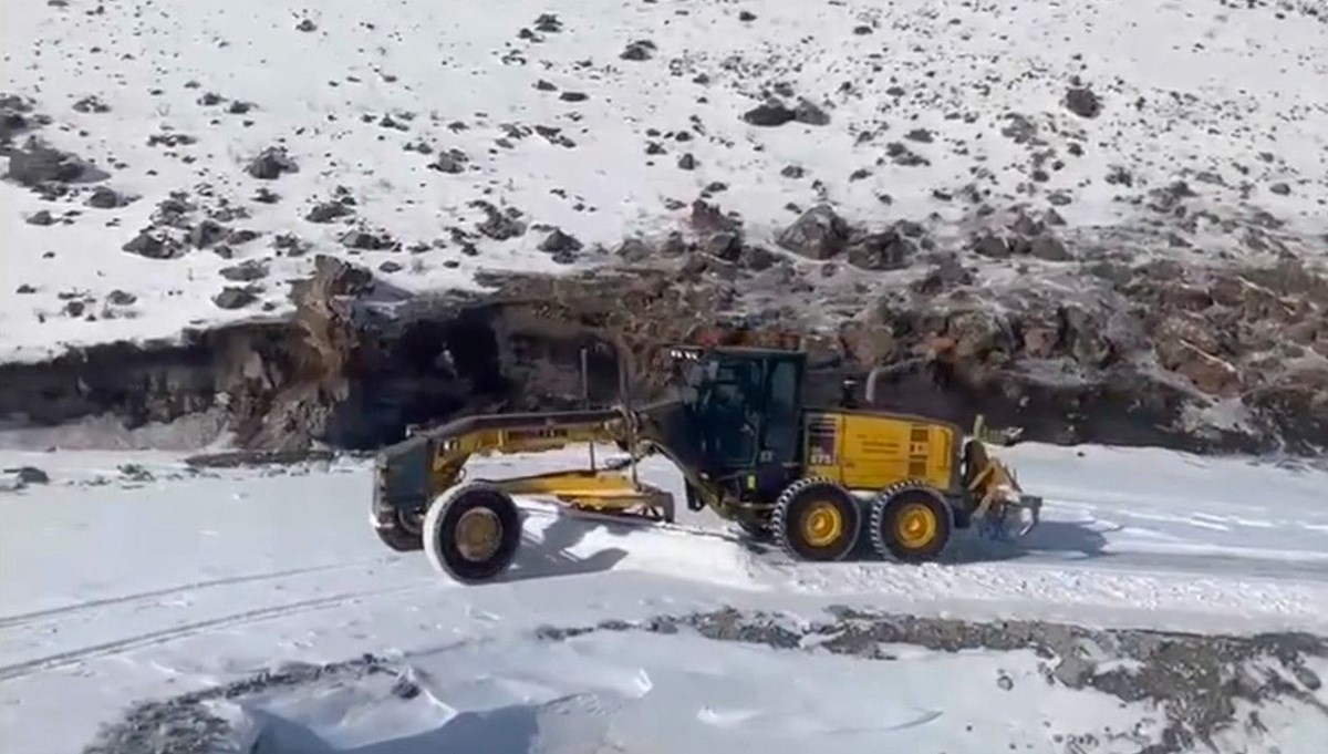 Iğdır’da 10 günde 77 kilometrelik yol kardan temizlendi