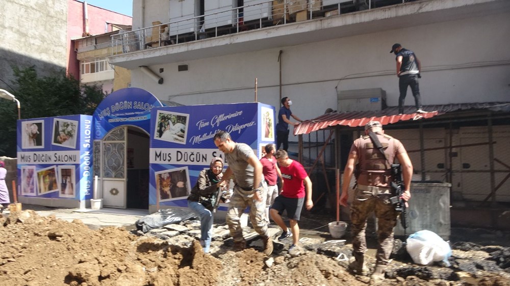 Muş’ta yangında can pazarı: 80 öğrenci sinir krizi geçirdi - 9