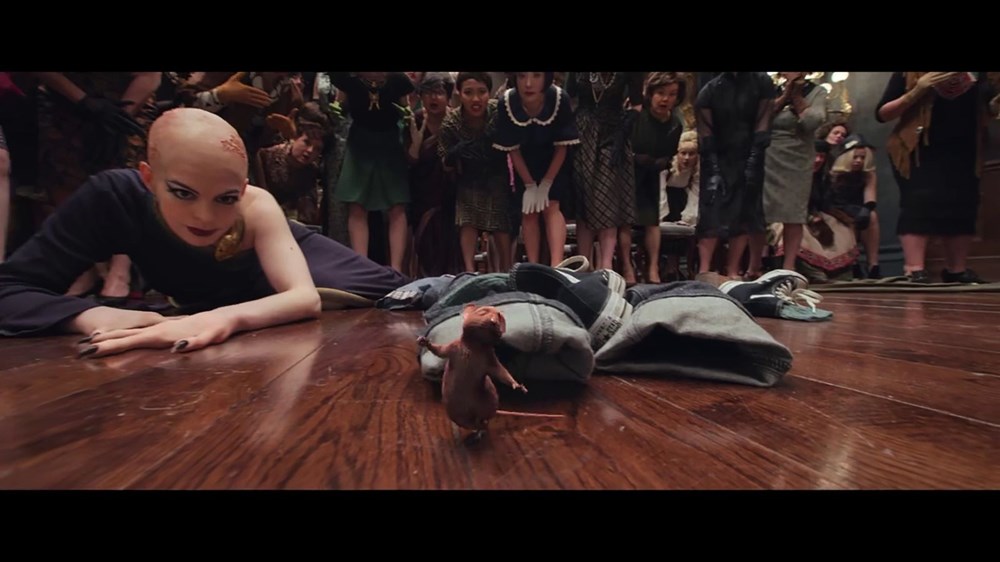 Anne Hathaway The Witches'ın kamera arkası görüntülerini paylaştı - 8