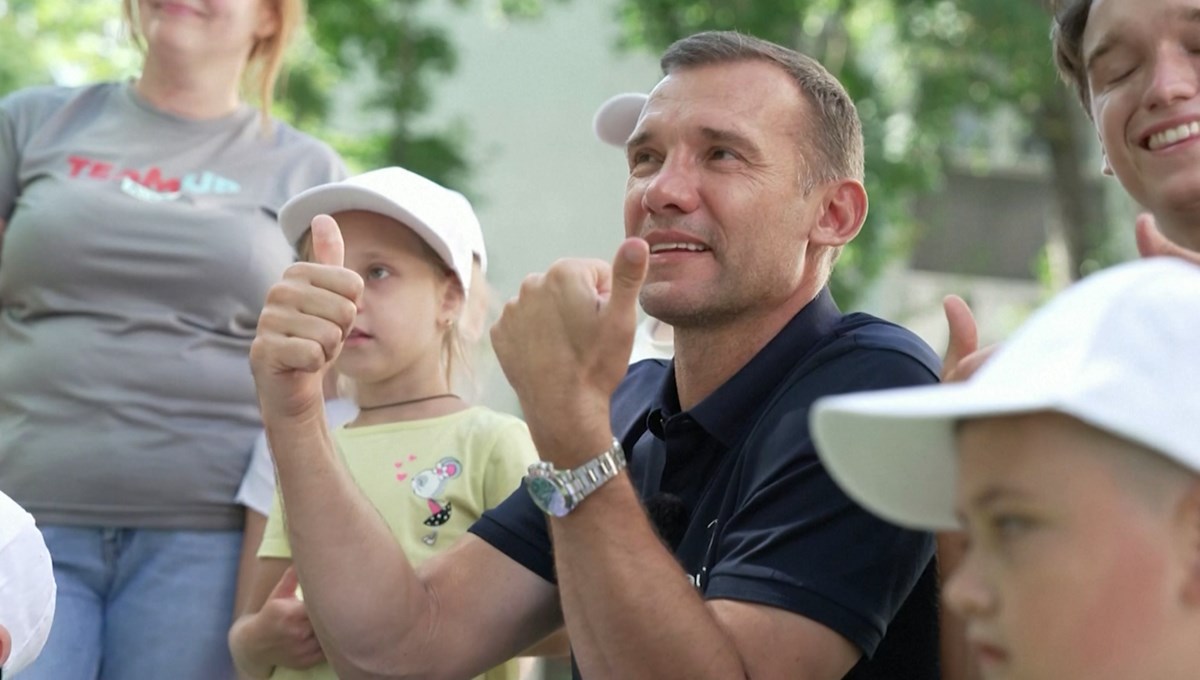 Andriy Shevchenko mülteci kampında: Burada anne ve babalarının öldüğünü gören çocuklar var