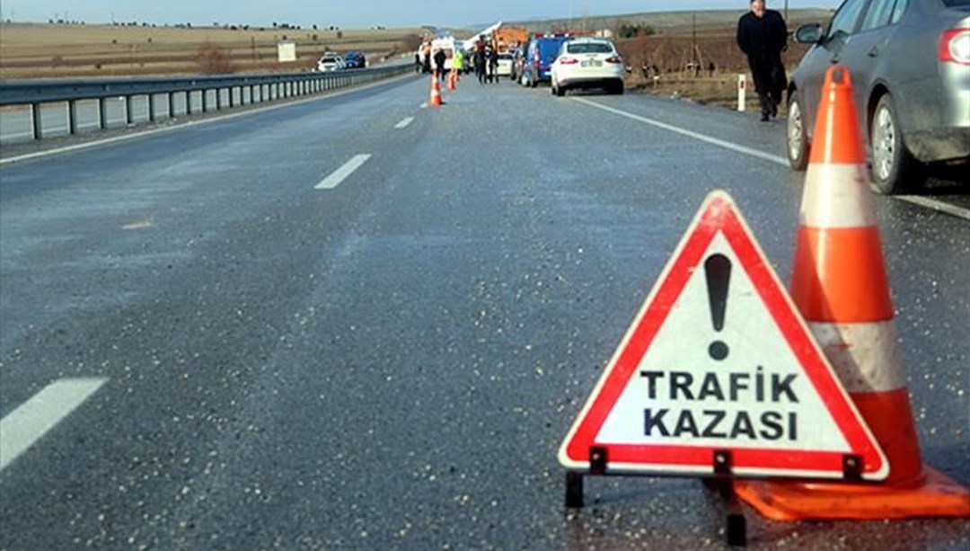 Diyarbakır'da trafik kazası 4 kişi yaralandı