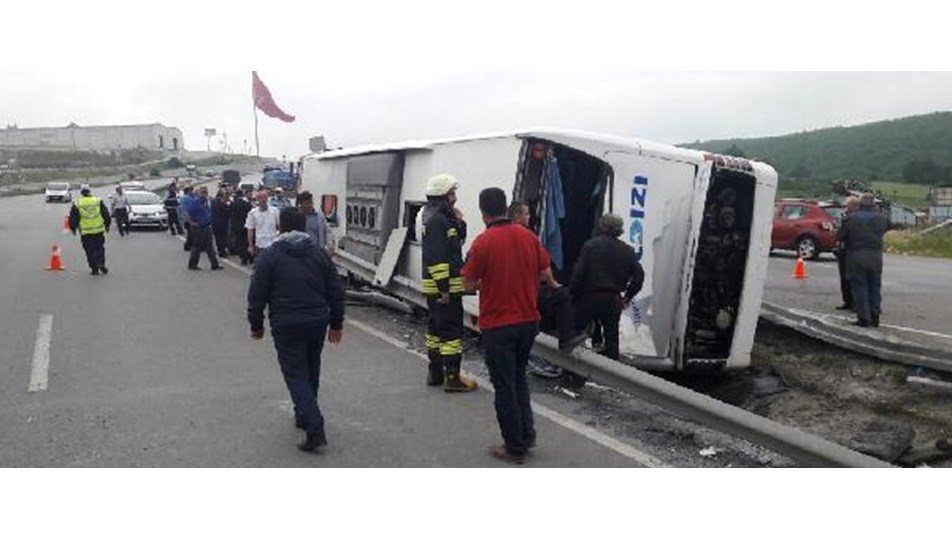 Samsun Da Otobus Devrildi 47 Asker Yarali Ntv