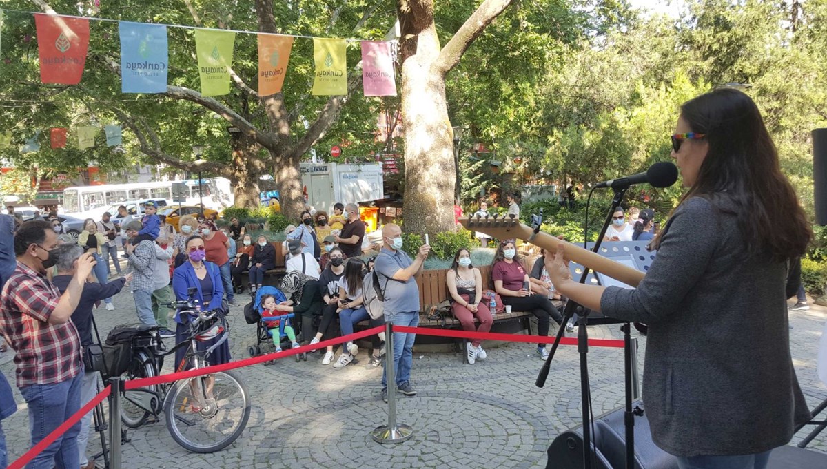 Ankara'da parklarda sanatçılara destek konserleri