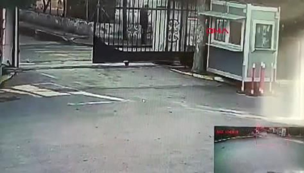 Oğlu sınıf tekrarı yapan veli okul müdürüne ateş etti, silah tutukluk yaptı Oğlu sınıf tekrarı yapan veli okul müdürüne ateş etti, silah tutukluk yaptı