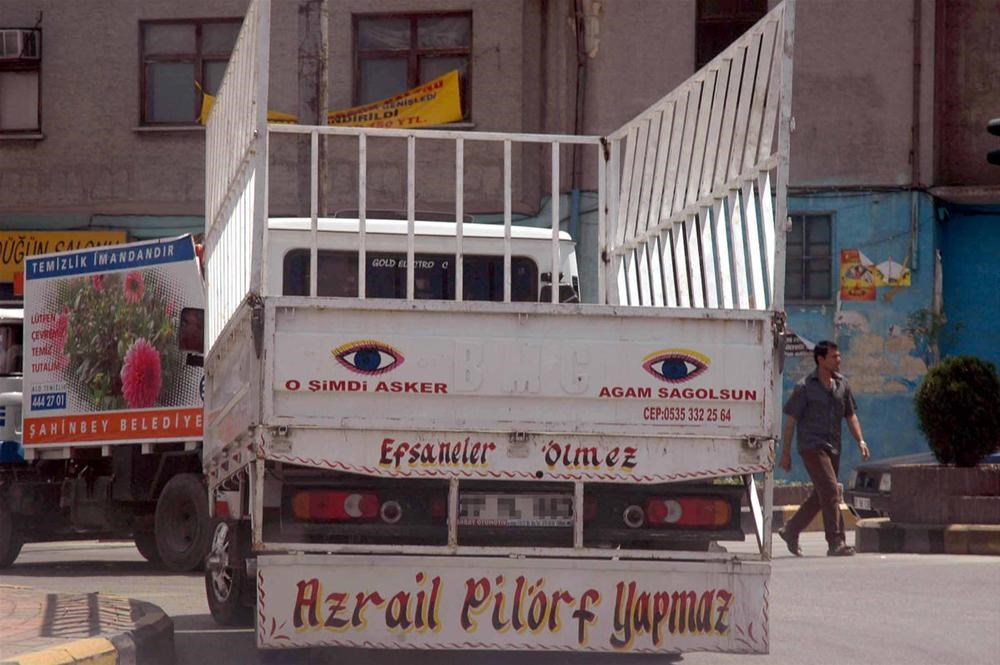Kamyon arkası yazıları tarih oluyor - 1