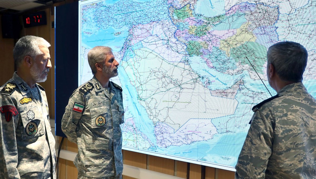 İran ordusu Çin'e yöneliyor iddiası