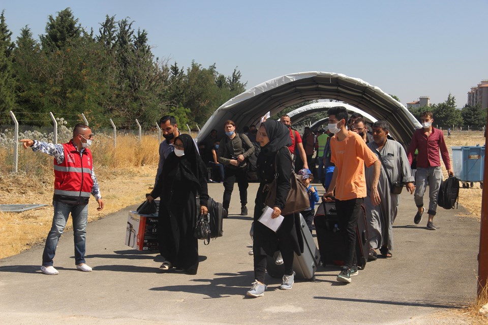 2 bin Suriyeli bayram için ülkesine döndü - 1