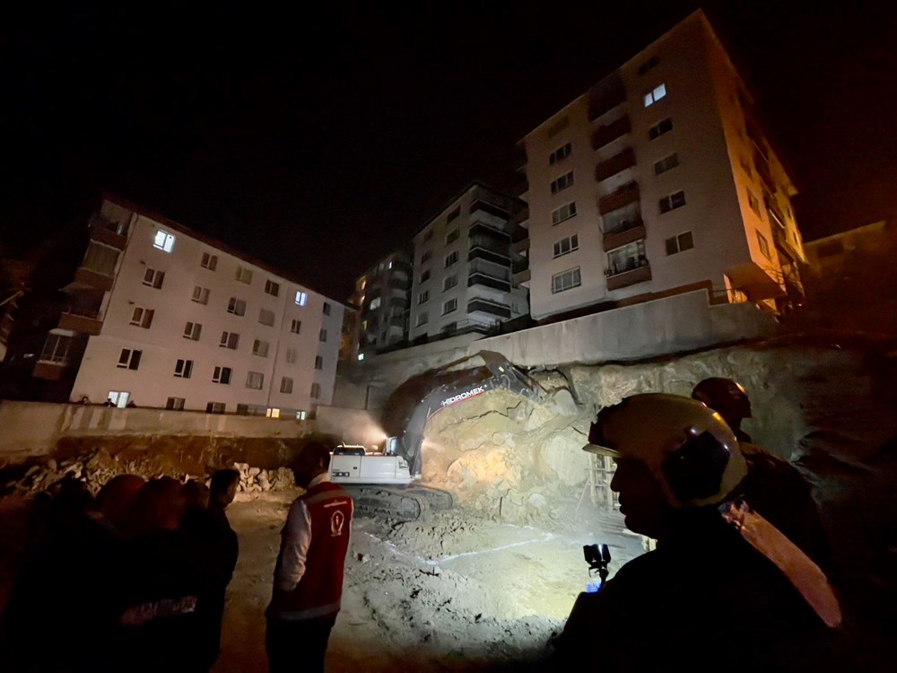 Ankara'da inşaat çalışması sırasında hasar gören 2 bina tahliye edildi - 4