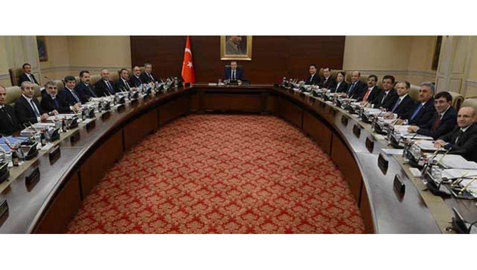 Kabine 5 haftalık aranın ardından toplanıyor