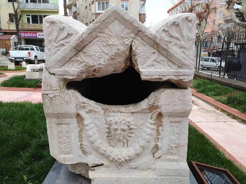 Medusa kabartmalı lahitteki 'beddua'nın sırrı - 8
