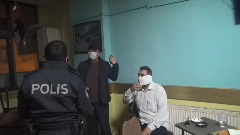 Esenyurt'ta corona baskını: Tuvalet kağıdını maske yaptı - 6