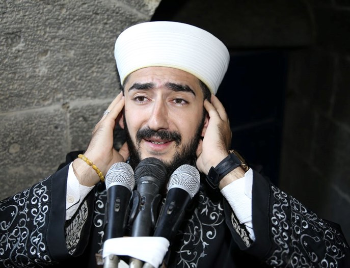 Diyarbakır'ın sıra dışı imamı: Yarış motosikletiyle ilgi odağı oluyor