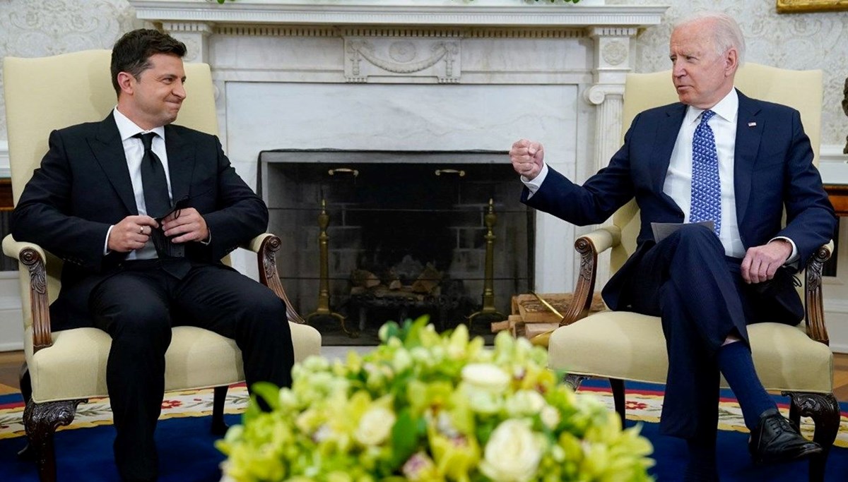 ABD Başkanı Biden, Zelenski ile telefonda görüştü