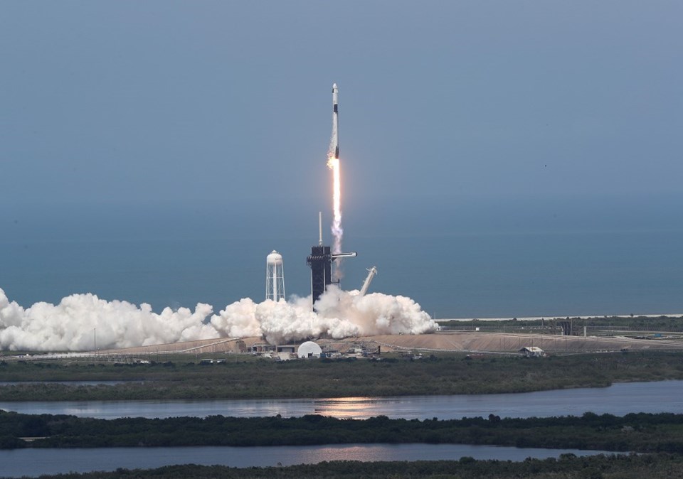 Elon Musk’tan uzay çekilişi: Kazanan uzaya gidecek 4’ncü kişi olacak - 2