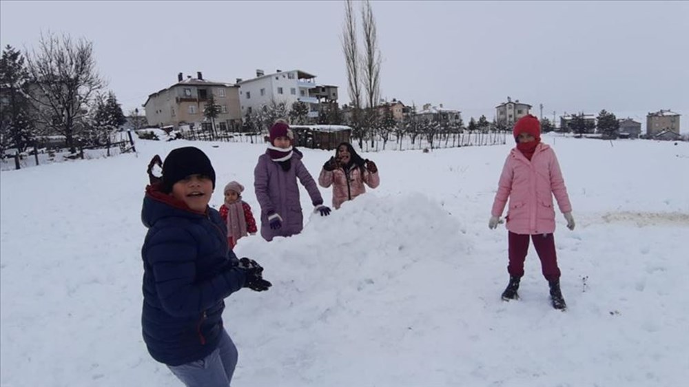 Pazartesi (yarın) okullar tatil mi, hangi illerde okullar tatil edildi? İşte kar nedeniyle yarıyıl tatili uzatılan iller (Çanakkale, Sivas, Diyarbakır, Gaziantep, Bingöl...) - 18