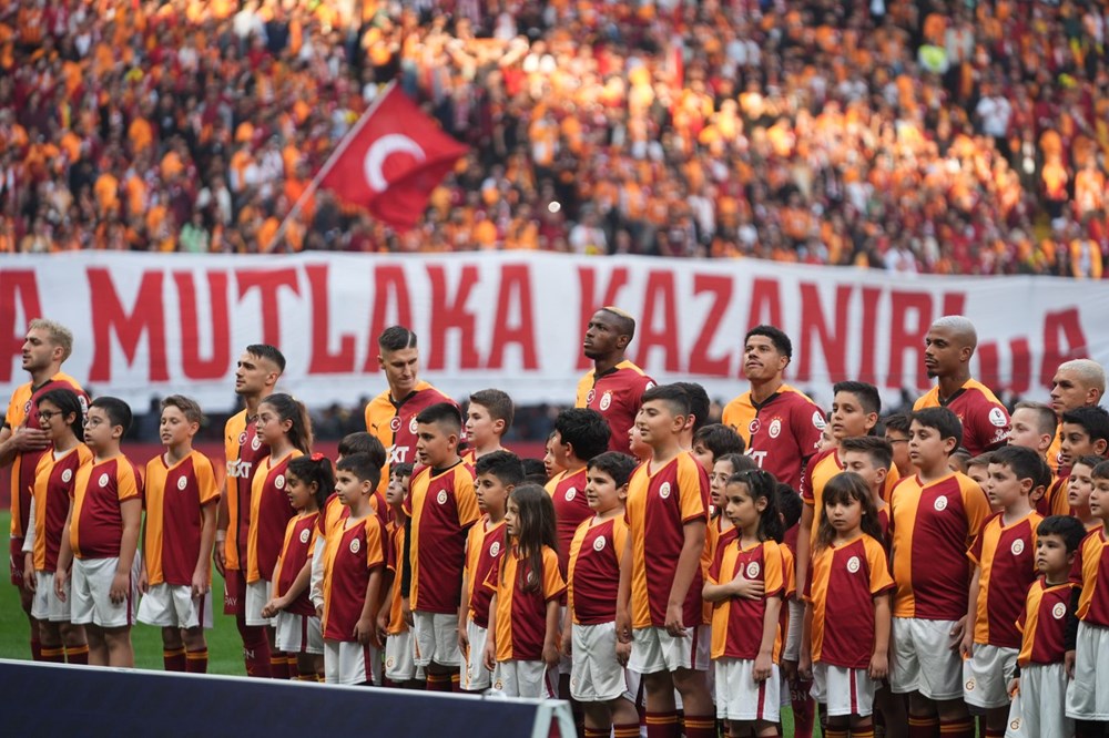 2024-2025 sezonu Süper Lig şampiyonu Galatasaray! - 13