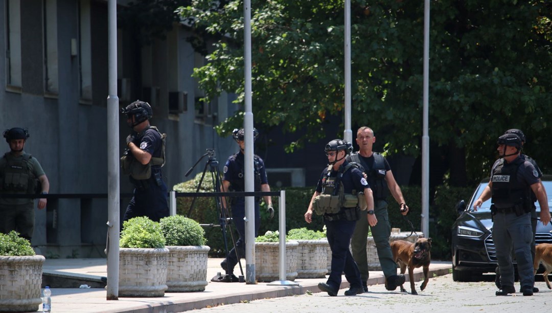 Kosova Meclisi'ne bomba ihbarı