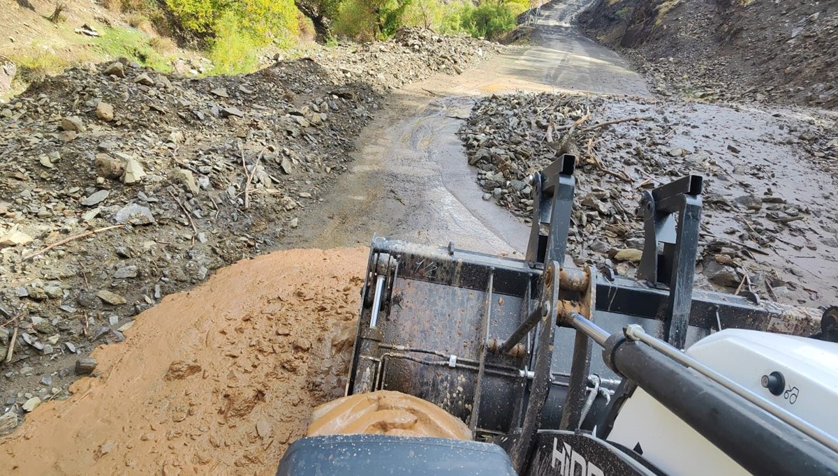 Köy ve mezra yolları ulaşıma açıldı
