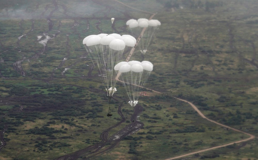Rusya'dan dünyaya gözdağı: NATO'ya göstere göstere dev tatbikat - 26