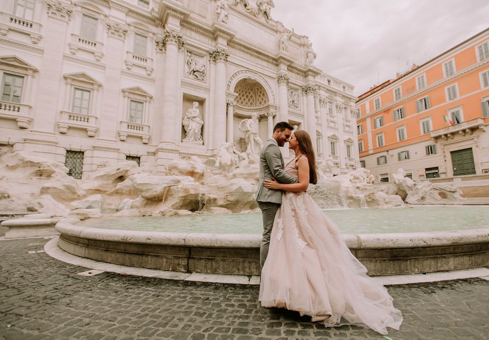 talya, Lazio blgesinde evlenen herkese 2 bin euro verecek
