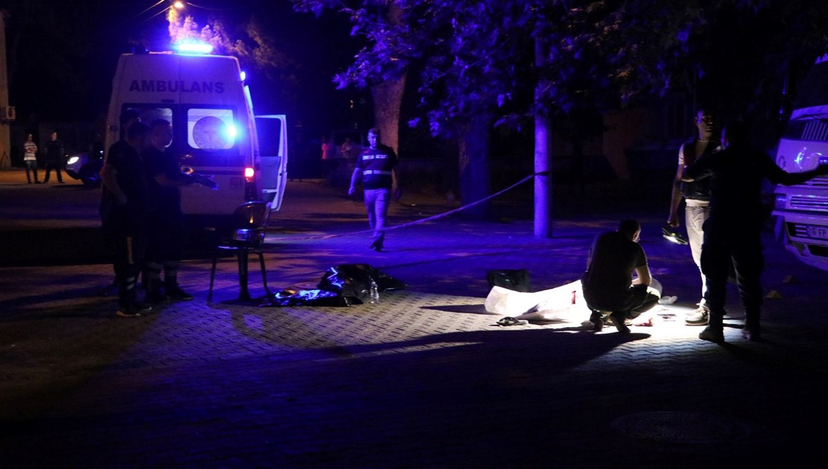 Manisa'da silahlı kavga: 2 ölü Manisa'da silahlı kavga: 2 ölü
