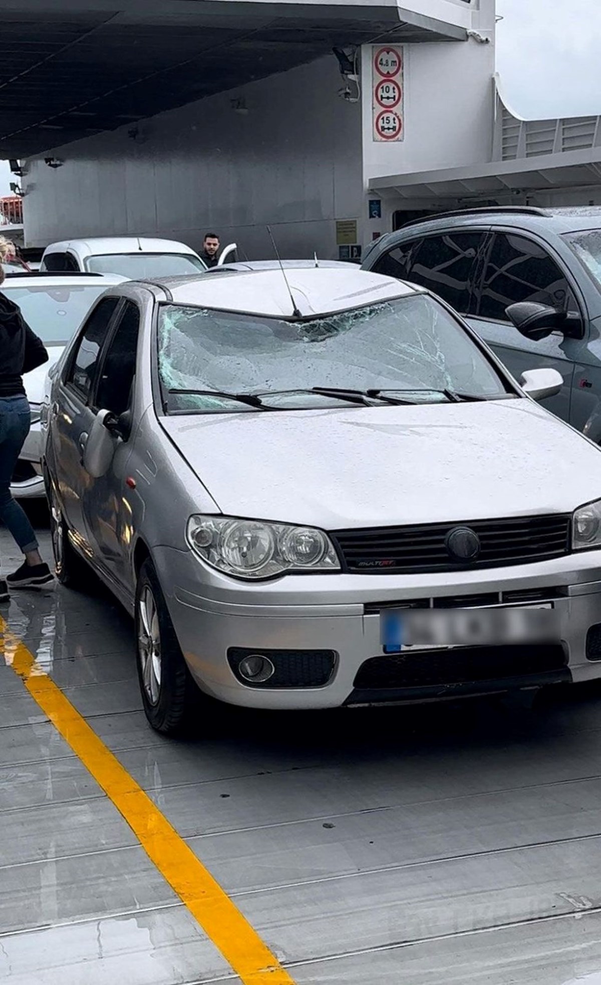 IWqPx9xVuUa9i93Ri2RscA.jpg