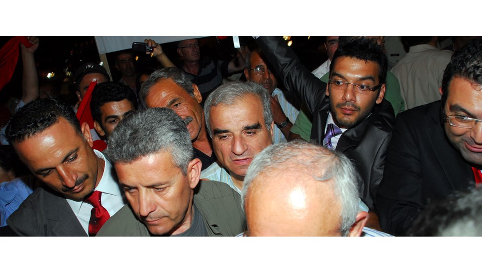 Gandi’nin yankesicileri organize çıktı