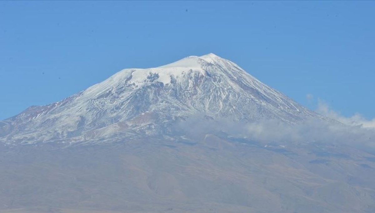 Ağrı'ya tırmanırken hayatını kaybetti