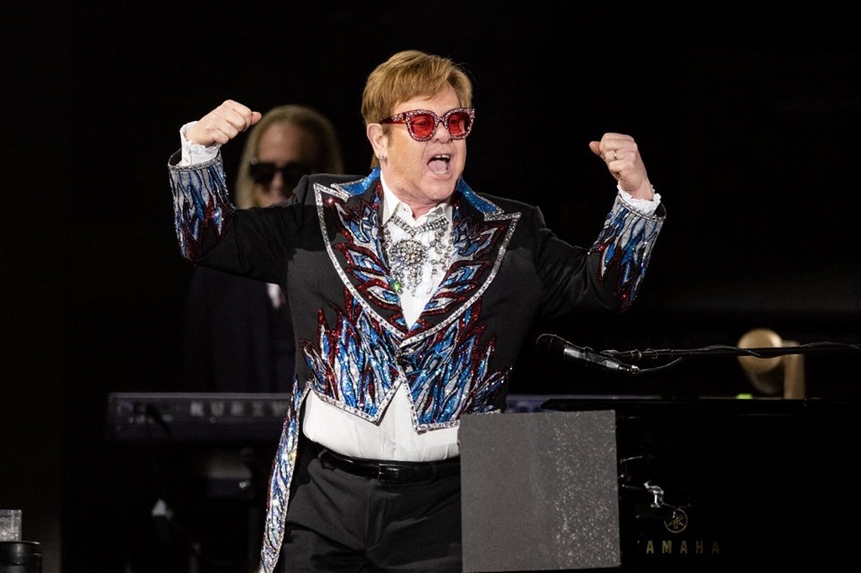 Elton John ülkesindeki son konserini Glastonbury'de verecek - 2