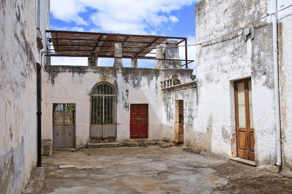 İtalya'dan cazip teklif: Tarihi kasabada yaşamak isteyenlere 30 bin euro veriliyor - 4