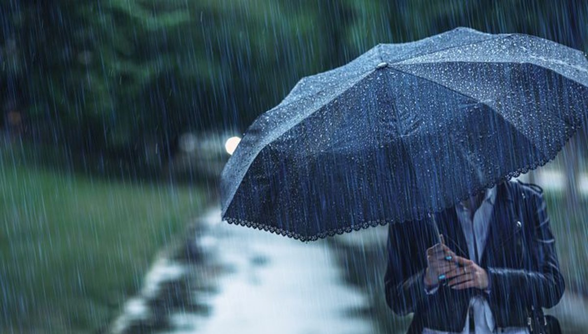 Meteoroloji'den 10 il için gök gürültülü sağanak uyarısı! Çok kuvvetli geliyor Meteoroloji'den 10 il için gök gürültülü sağanak uyarısı! Çok kuvvetli geliyor