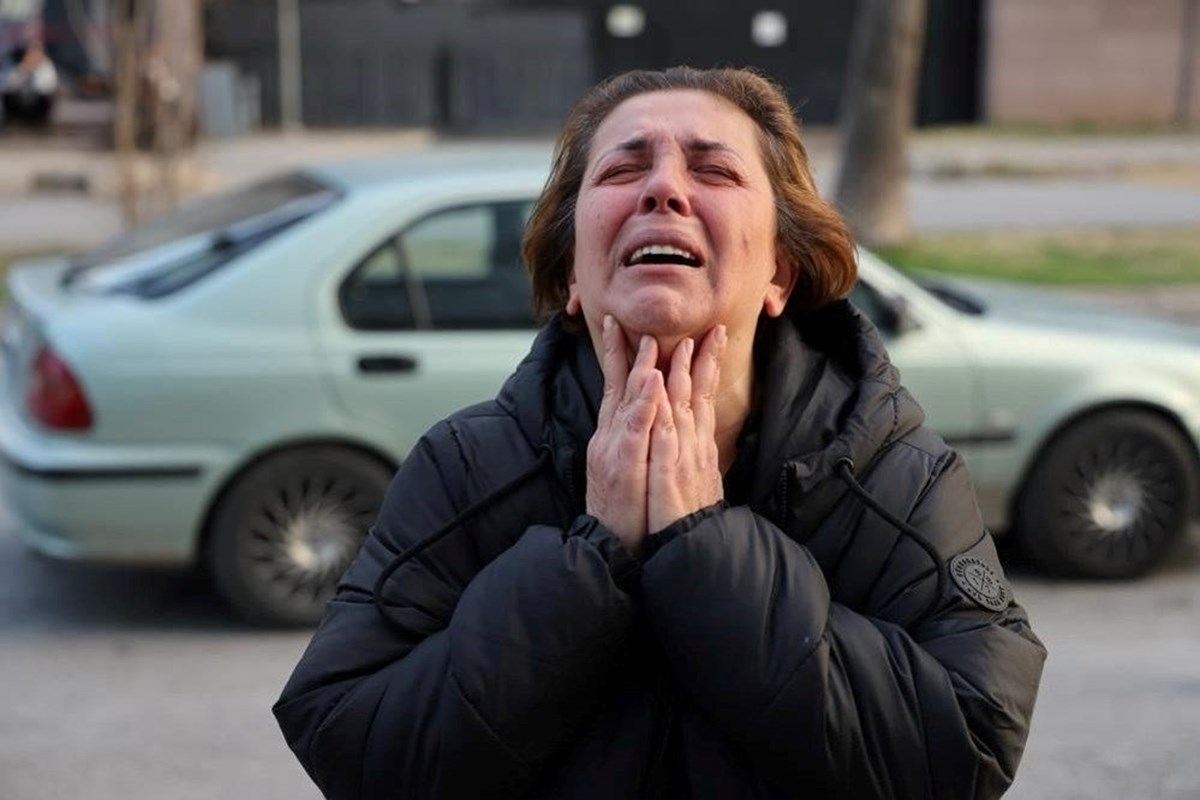 Genç kadının annesi kızının intihar edecek biri olmadığını belirterek, yaşanan olayın bir cinayet olduğunu söylemişti Genç kadının annesi kızının intihar edecek biri olmadığını belirterek, yaşanan olayın bir cinayet olduğunu söylemişti