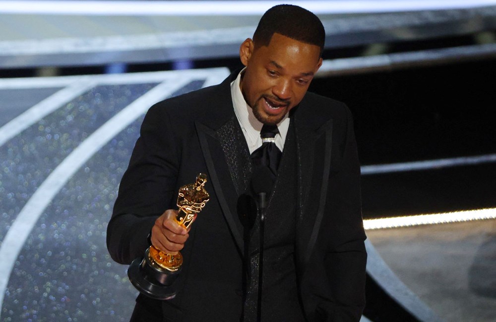 Will Smith, Oscar töreninde komedyen Chris Rock'a tokat attı - 8