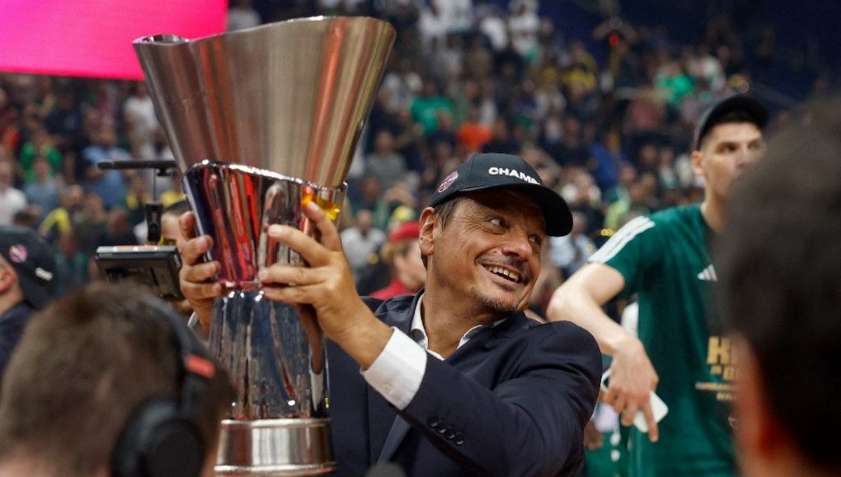 Final Four'un en başarılısı Ergin Ataman Final Four'un en başarılısı Ergin Ataman