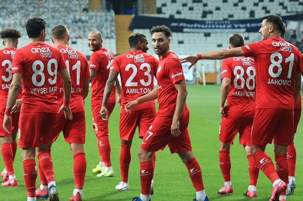 Transfer haberleri: Yeni sezonda Süper Lig'de kimler hangi takımda oynayacak? - 8