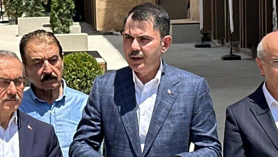 Bakan Kurum'dan deprem bölgesine ziyaret