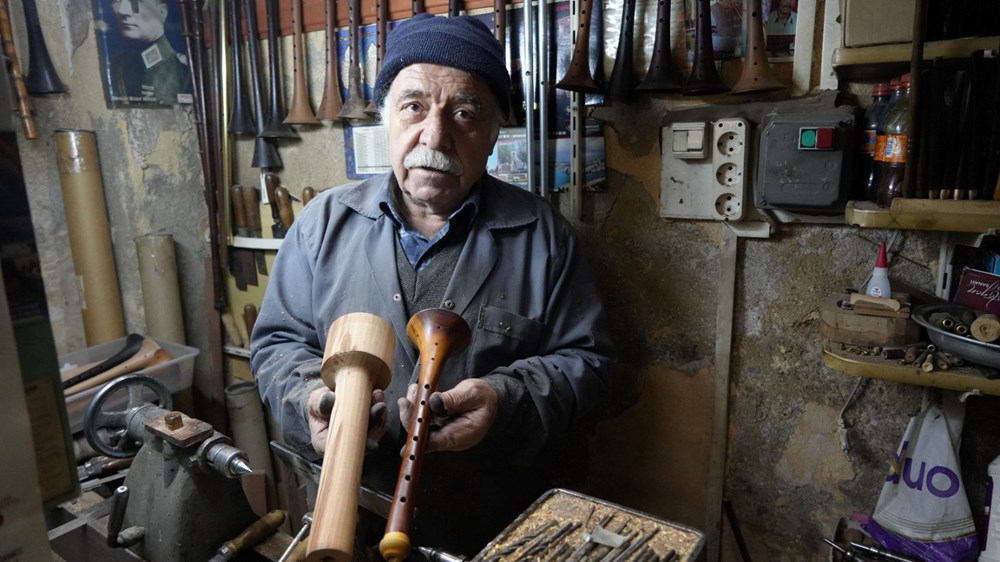 70 yaşındaki Mesut usta işini aşkla yapıyor: Fiyatı işçiliğine nazaran değişiyor 75 IgSaLg sm0ezSuuBYCbAEw