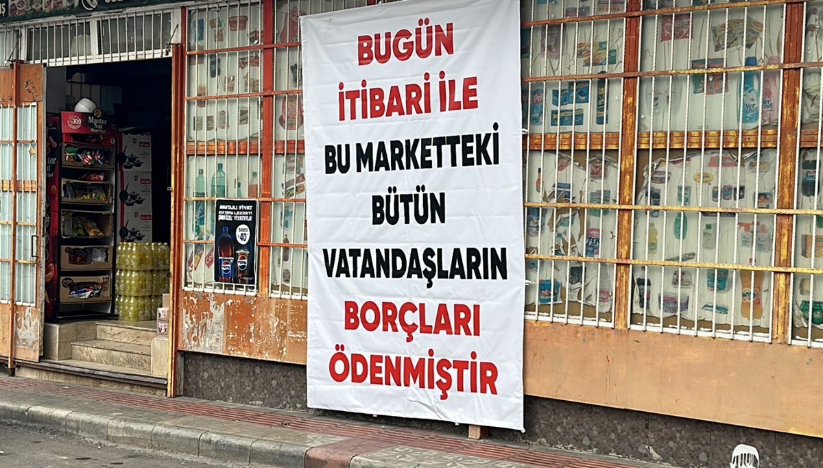 Hatay'da bir hayırsever 800 kişinin market borcunu ödedi