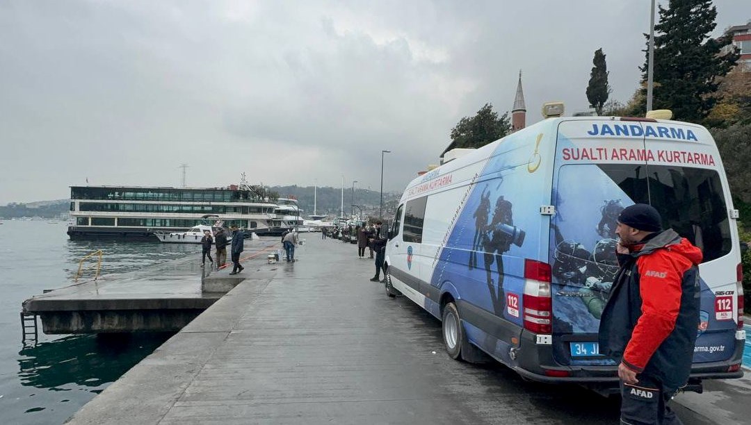 Beşiktaş'ta denizde kaybolan 2 kardeşi arama çalışmaları sürüyor