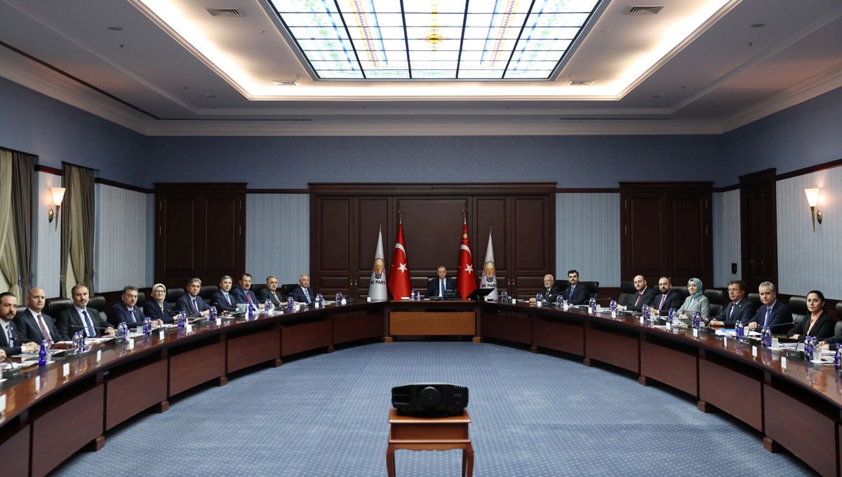 AK Parti'de MYK toplantısı başladı