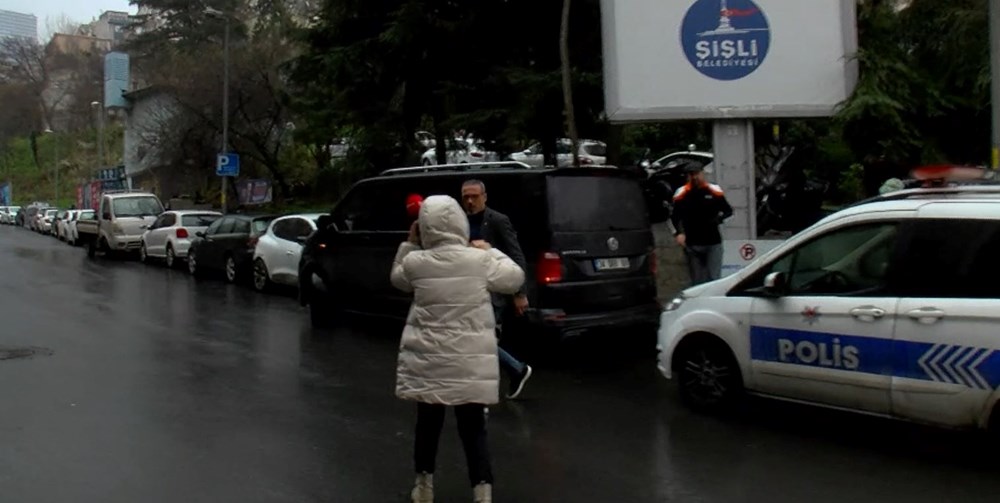 Türkiye’nin konuştuğu firar: T.C’nin babası Bülent Cihantimur gazetecileri görünce polis merkezine girmeden kaçtı - 5