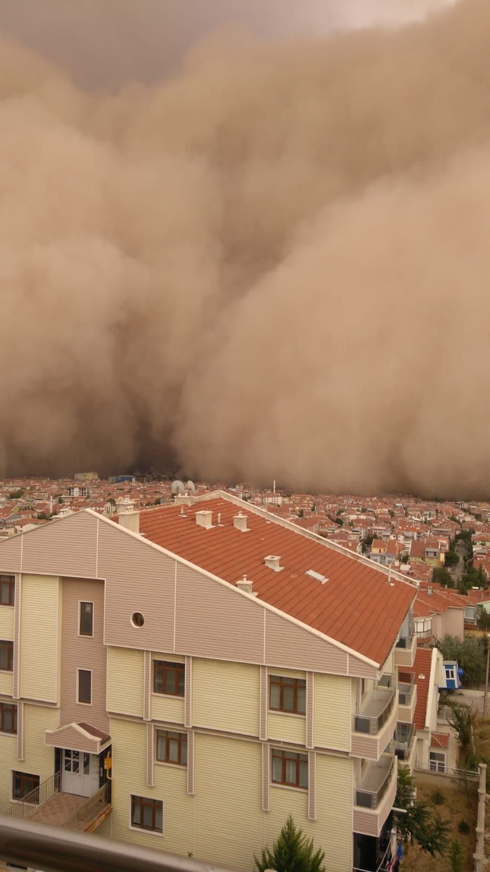 Ankara'da kum fırtınası: Polatlı'yı toz bulutu kapladı - 6