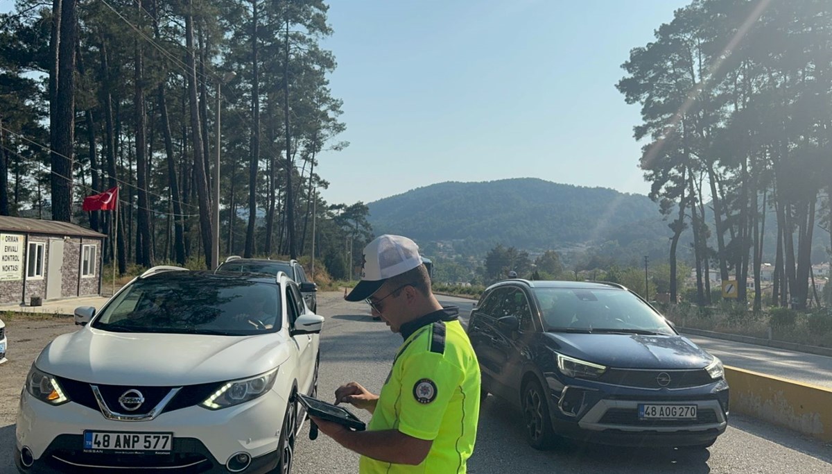 Marmaris ve Datça'ya 25 bin araç giriş yaptı