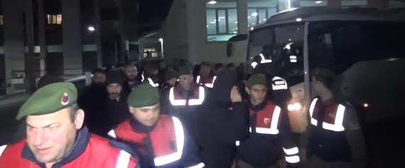 Jandarma Selahattin Demirtaş'a etten duvar ördü | NTV